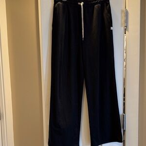Vuori Women's Wide Leg Black Pants